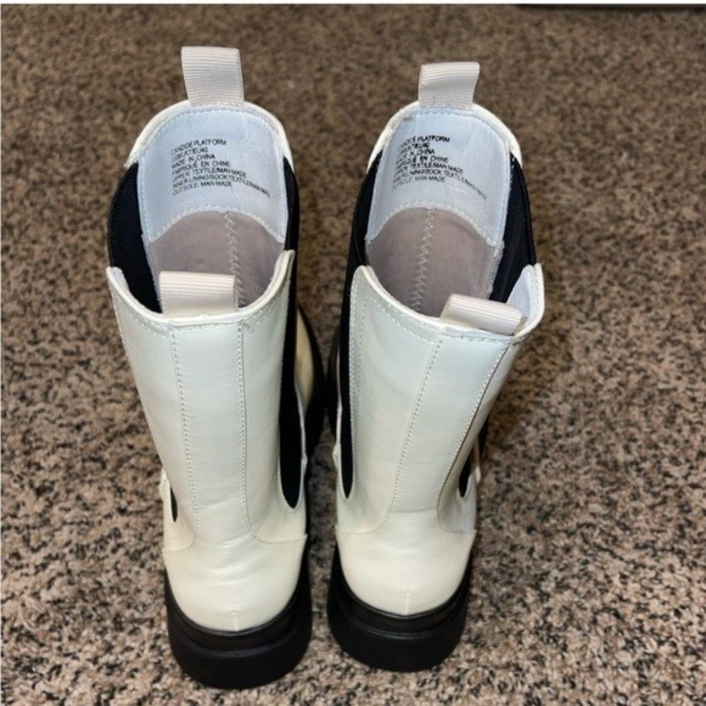 Shoe Dazzle Ivory & Black Lug Sole Platform Ankle Biker Boots - Picture 6 of 8